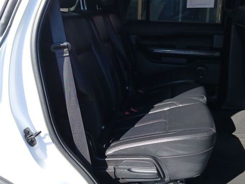 Used 2019 Ford Expedition XLT w/ Equipment Group 201A image 14