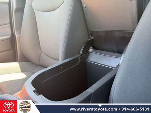 Used 2022 Toyota RAV4 XLE w/ Convenience Package AWD/4WD image 21
