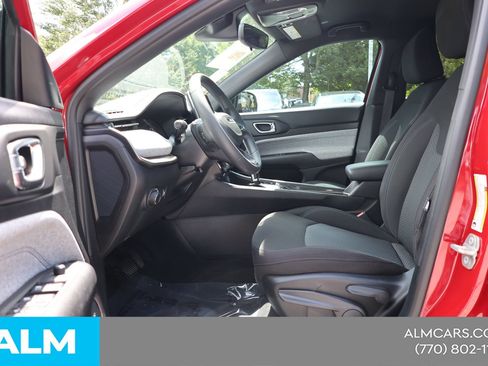 Used 2024 Jeep Compass Sport AWD/4WD image 17