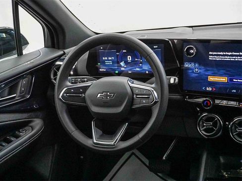 New 2026 Chevrolet Blazer EV LT image 16