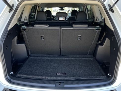 New 2026 Volkswagen Atlas SE image 32