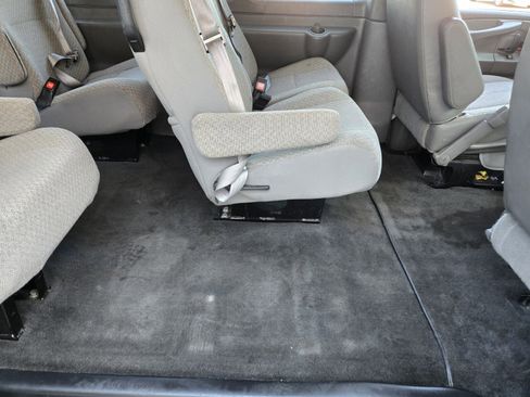 Used 2014 Chevrolet Express 2500 LT w/ LT Preferred Equipment Group image 12