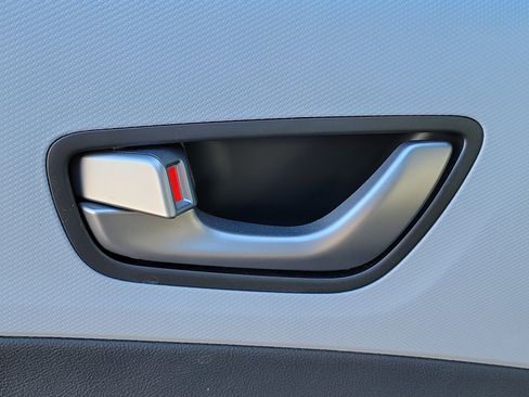 Used 2021 Hyundai Kona Ultimate w/ Cargo Package image 15