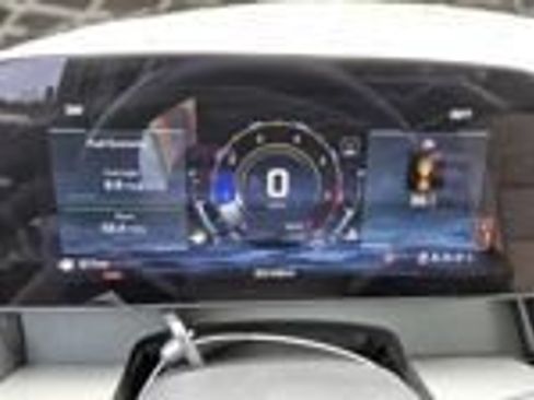 Used 2026 Chevrolet Traverse LT w/ Driver Confidence Package FWD image 14
