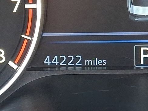 Used 2024 Nissan Altima 2.5 SV image 19