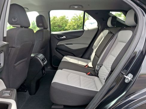 Used 2020 Chevrolet Equinox LT FWD image 20
