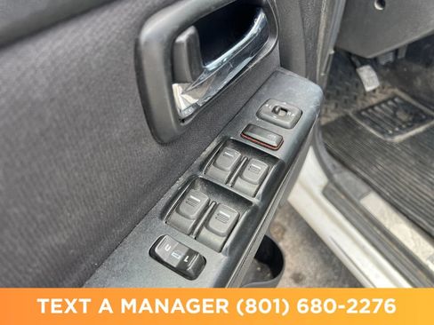 Used 2011 Chevrolet Colorado LT AWD/4WD image 13