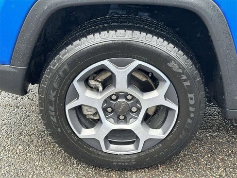 Used 2022 Jeep Compass Trailhawk image 9