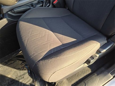 Used 2018 Toyota Tacoma TRD Off-Road w/ Technology Package image 11