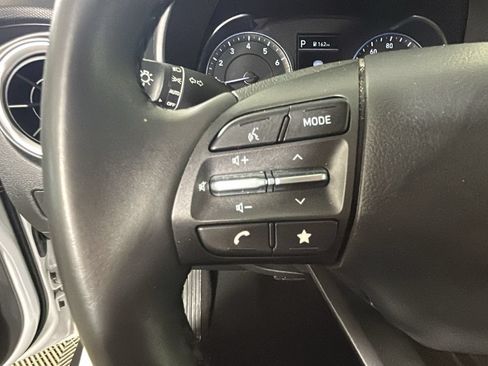 Certified 2023 Hyundai Kona SEL w/ Convenience Package AWD/4WD image 18