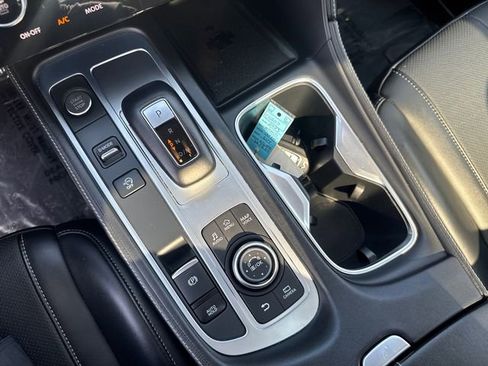 Used 2023 INFINITI QX60 Luxe image 40