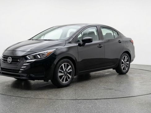 Used 2025 Nissan Versa SV FWD image 3