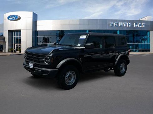 Certified 2022 Ford Bronco 4-Door AWD/4WD image 1
