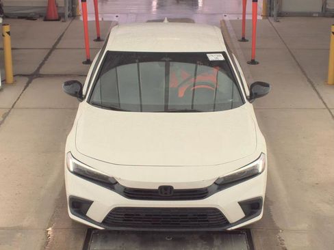 Used 2024 Honda Civic Sport image 7