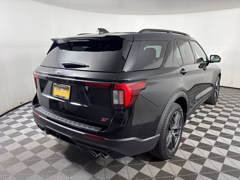 Certified 2025 Ford Explorer ST image 7