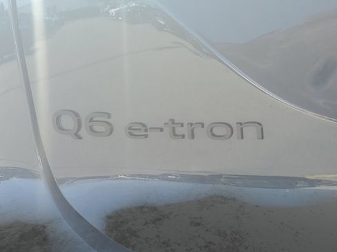 New 2027 Audi Q6 e-tron Premium Plus AWD/4WD image 7