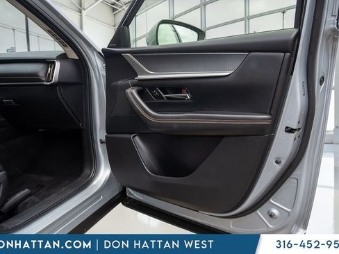 Used 2024 MAZDA CX-90 3.3 Turbo w/ Premium Package AWD/4WD image 27