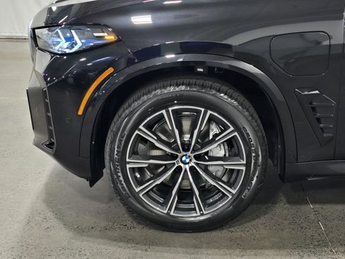 Used 2026 BMW X5 xDrive50e w/ M Sport Package AWD/4WD image 10