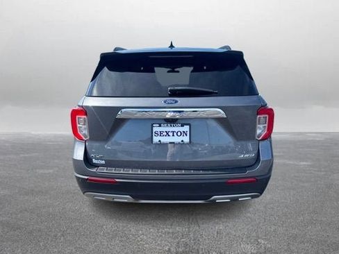 Certified 2021 Ford Explorer XLT w/ Equipment Group 202A AWD/4WD image 9