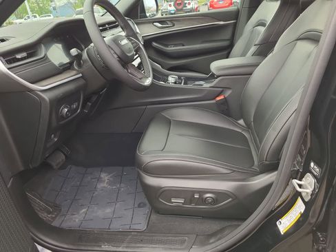 New 2026 Jeep Grand Cherokee Limited AWD/4WD image 19