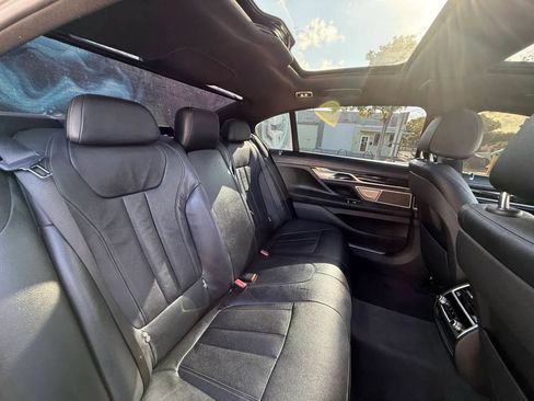 Used 2017 BMW 740i xDrive AWD/4WD image 11
