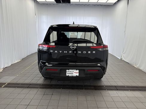 Used 2025 Nissan Pathfinder S FWD image 5