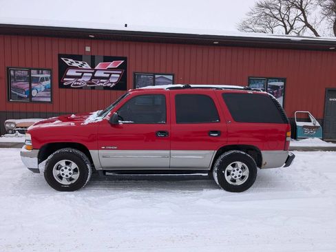 Used 2000 Chevrolet Tahoe LS w/ LS Preferred Equipment Group image 1