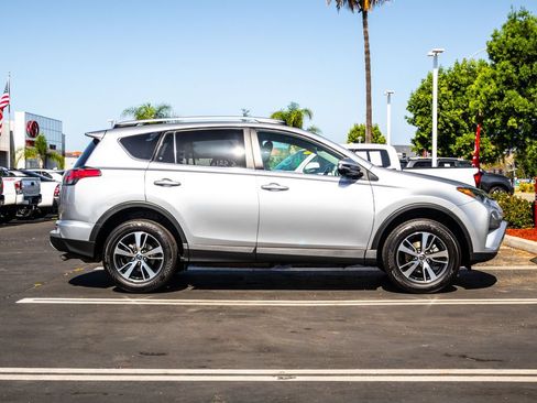 Used 2016 Toyota RAV4 XLE FWD image 10