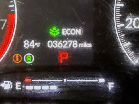 Used 2023 Honda Civic Sport image 16