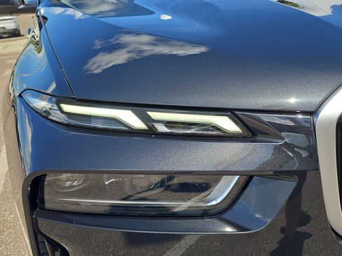 New 2026 BMW X7 xDrive40i image 7