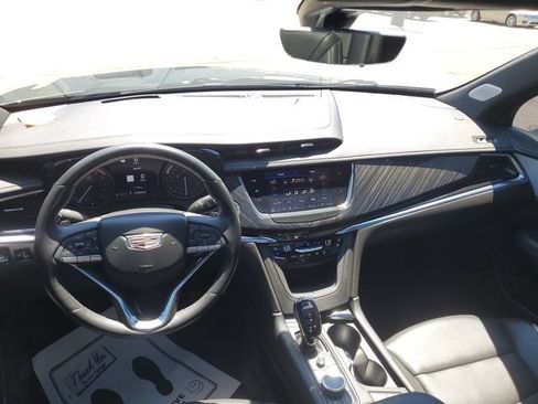Certified 2023 Cadillac XT6 Premium Luxury w/ Technology Package AWD/4WD image 26