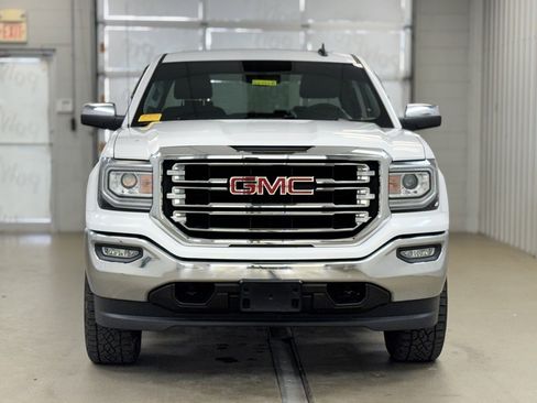 Used 2018 GMC Sierra 1500 SLT w/ SLT Premium Package image 2