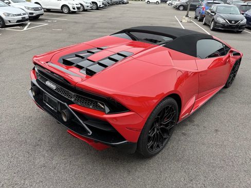 Used 2020 Lamborghini Huracan EVO image 9