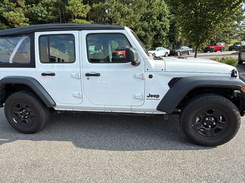 Used 2025 Jeep Wrangler Unlimited Sport AWD/4WD image 7