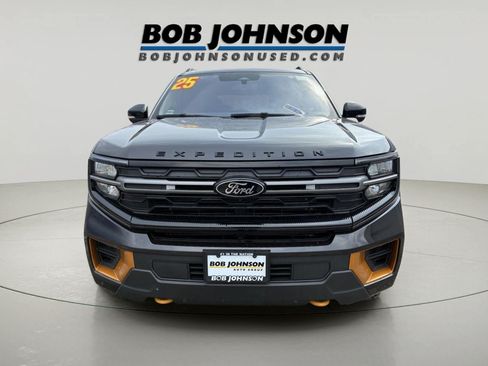 Used 2025 Ford Expedition Tremor AWD/4WD image 6