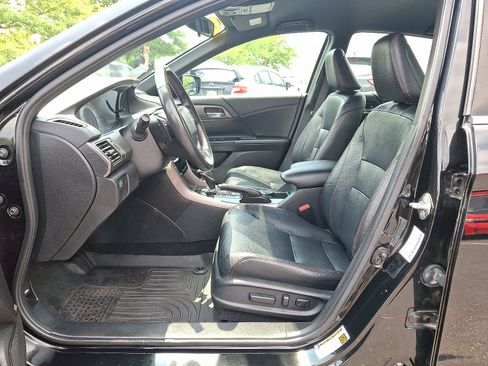 Certified 2017 Honda Accord Sport Special Edition image 13