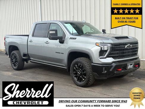 Used 2025 Chevrolet Silverado 3500 LTZ w/ Trail Boss Package image 1