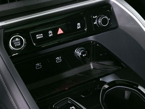 New 2026 Audi Q5 2.0T AWD/4WD image 17