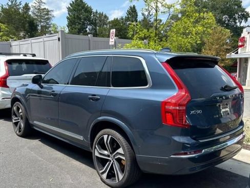Used 2024 Volvo XC90 B6 Ultimate w/ Lounge Package AWD/4WD image 3