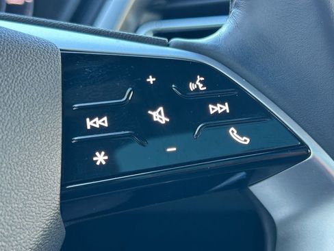 Used 2024 Audi Q4 e-tron Premium w/ Convenience Package image 16