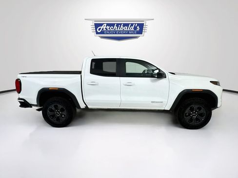 Used 2024 GMC Canyon Elevation w/ Convenience Package AWD/4WD image 9