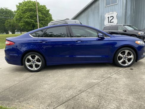 Used 2014 Ford Fusion SE w/ Equipment Group 201A FWD image 7