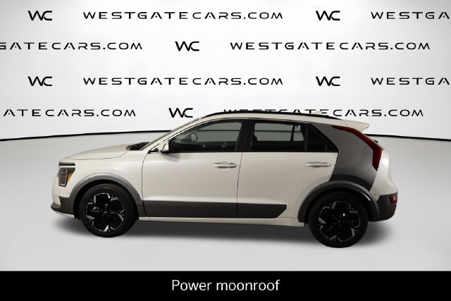 Certified 2023 Kia Niro Wave FWD image 5