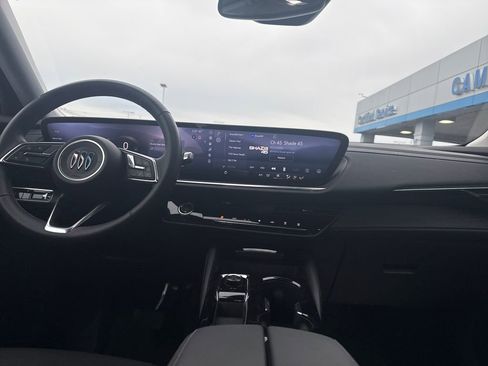 Used 2025 Buick Envision Preferred image 15