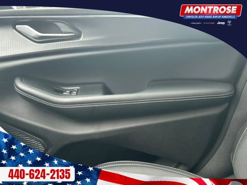 New 2025 Jeep Grand Cherokee image 12