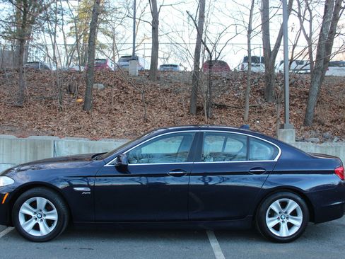 Used 2012 BMW 528i xDrive 528i xDrive Sedan 4D image 6