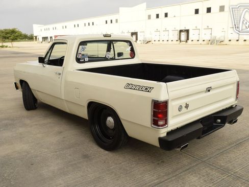 Used 1987 Dodge D/W Truck 150 image 7