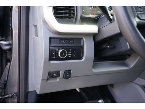 Used 2023 Ford F250 XLT image 16