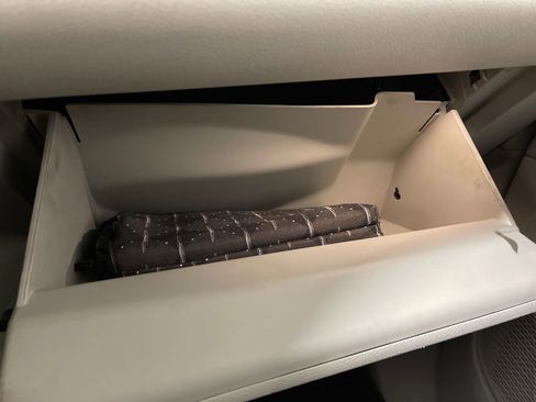 Used 2019 Chrysler Pacifica Touring-L Plus w/ Advanced Safetytec Group FWD image 28
