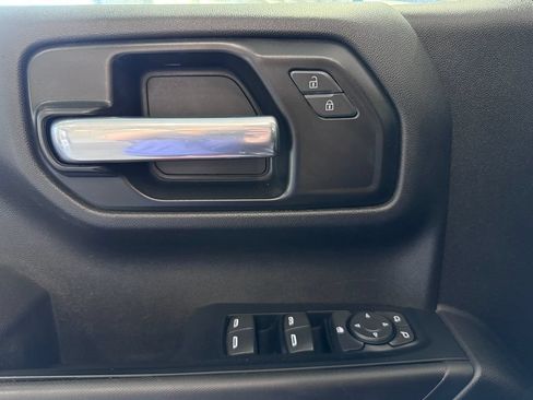 Used 2022 Chevrolet Silverado 1500 Custom Trail Boss w/ LPO, Dark Essentials Package AWD/4WD image 24